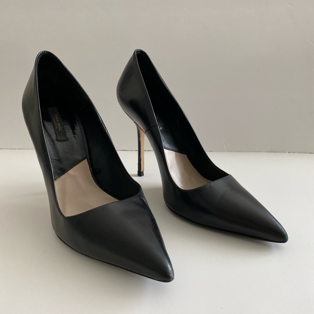 Zara Basic Collection Pumps Size 40 - image 1